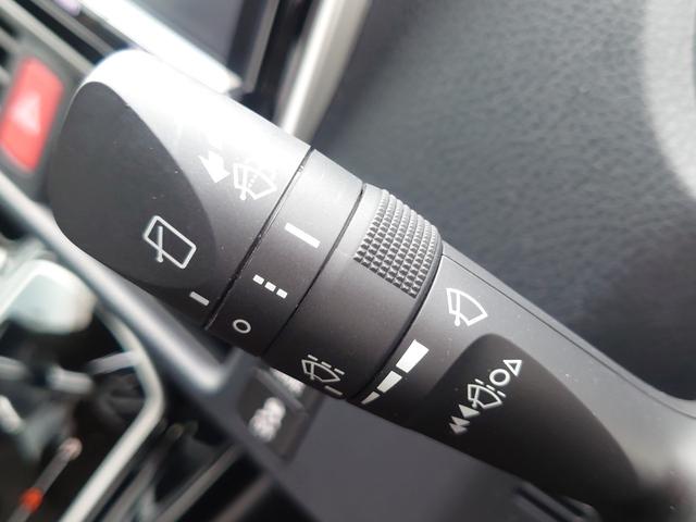 Si 【禁煙車】7人【後期型】【9型SDナビ&12.1型フリップダウンモニター】【両側電動スライドドア】【フルセグTV&ブルートゥース&HDMI接続】【前後ドラレコ】【衝突軽減&車線逸脱】オートLEDライト(52枚目)
