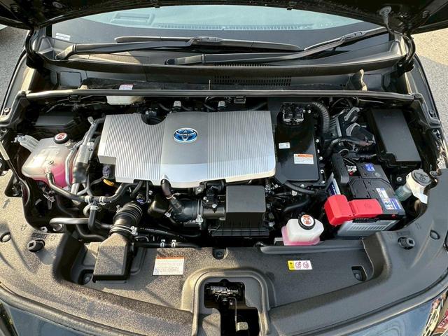 プリウスＰＨＶ Ａナビパッケージ【禁煙車】【後期型】【寒冷地仕様】　【充電ケーブル完備】【パノラミックモニター／１１．６型ディスプレイオーディオ／フルセグ＆ＴＶキット】【置くだけ充電】【衝突軽減＆車線逸脱＆駐車支援】【電動シート＆ステア／シートヒーター】【前後ドラレコ（26枚目）