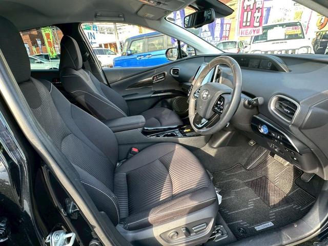 プリウスＰＨＶ Ａナビパッケージ【禁煙車】【後期型】【寒冷地仕様】　【充電ケーブル完備】【パノラミックモニター／１１．６型ディスプレイオーディオ／フルセグ＆ＴＶキット】【置くだけ充電】【衝突軽減＆車線逸脱＆駐車支援】【電動シート＆ステア／シートヒーター】【前後ドラレコ（39枚目）