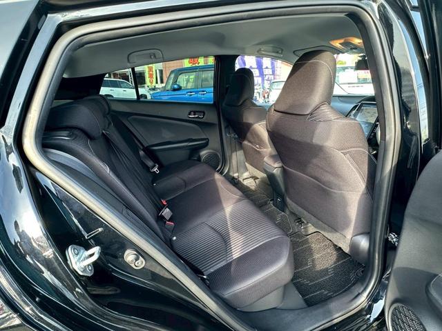 プリウスＰＨＶ Ａナビパッケージ【禁煙車】【後期型】【寒冷地仕様】　【充電ケーブル完備】【パノラミックモニター／１１．６型ディスプレイオーディオ／フルセグ＆ＴＶキット】【置くだけ充電】【衝突軽減＆車線逸脱＆駐車支援】【電動シート＆ステア／シートヒーター】【前後ドラレコ（41枚目）
