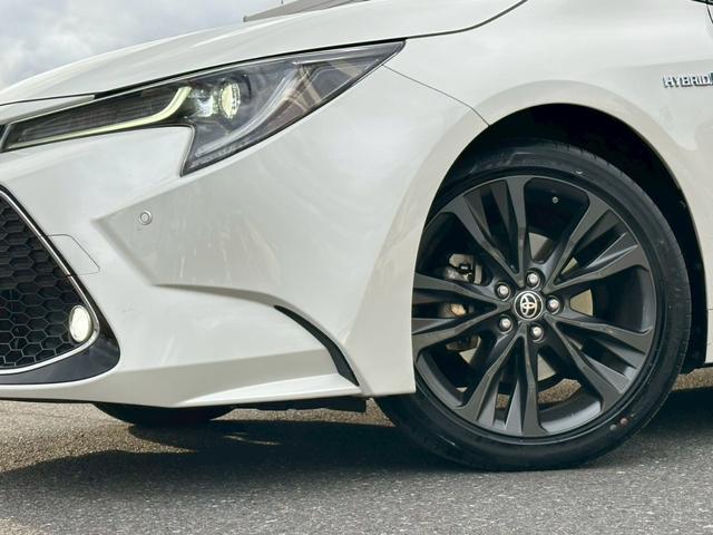 カローラツーリング ハイブリッド　ダブルバイビー　【４ＷＤ】【寒冷地仕様】　【純正エンスタ】【ディスプレイオーディオ＆Ｂｌｕｅｔｏｏｔｈ＆バックカメラ】【ハーフレザーシート＆シート／ステアヒーター】【追従クルコン＆コーナーセンサー】【ＬＥＤヘッドライト＆フォグライト】（32枚目）