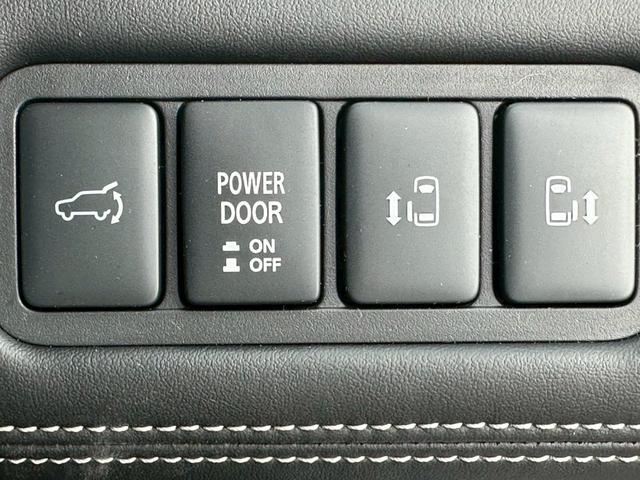デリカＤ：５ シャモニー登録済未使用車【軽油ターボ４ＷＤ】オートステップ　両側電動スライドドア　電動リアゲート　フロント両席シートヒーター　ステアリングヒーター　ブラインドスポットモニター　電動ハーフレザーシート　衝突被害軽減装置　レーンアシスト　オートハイビーム（11枚目）