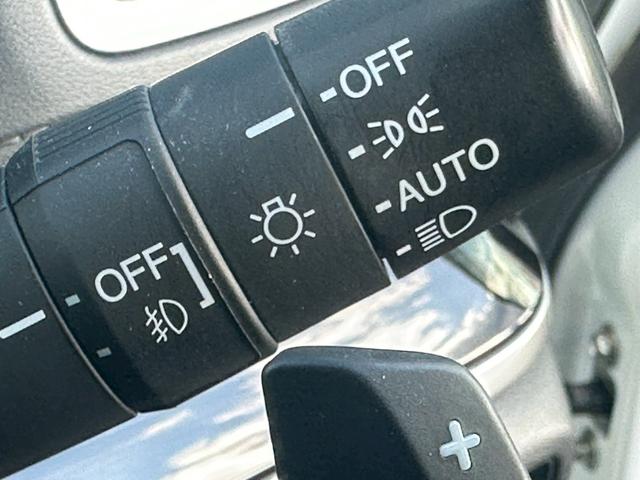 オデッセイ アブソルート・ＥＸホンダセンシング【フリップダウンモニター】　【両側電動スライドドア＆純正エアロ】【純正８インチフルセグナビ＆バックカメラ＆Ｂｌｕｅｔｏｏｔｈ＆ＣＤ／ＤＶＤ再生】【ＬＥＤヘッドライト＆フォグライト】【電動シート＆ハーフレザーシート】【ドラレコ】（31枚目）