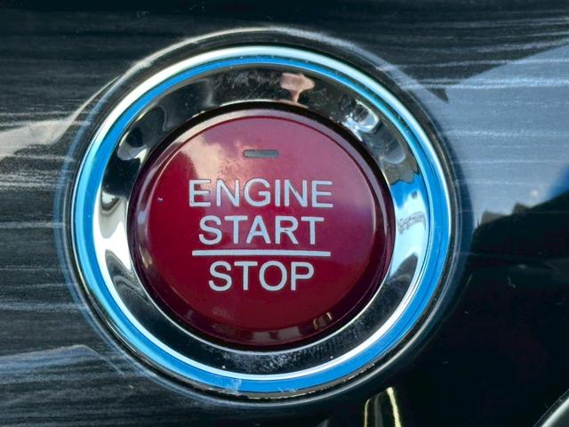 オデッセイ アブソルート・ＥＸホンダセンシング【フリップダウンモニター】　【両側電動スライドドア＆純正エアロ】【純正８インチフルセグナビ＆バックカメラ＆Ｂｌｕｅｔｏｏｔｈ＆ＣＤ／ＤＶＤ再生】【ＬＥＤヘッドライト＆フォグライト】【電動シート＆ハーフレザーシート】【ドラレコ】（33枚目）