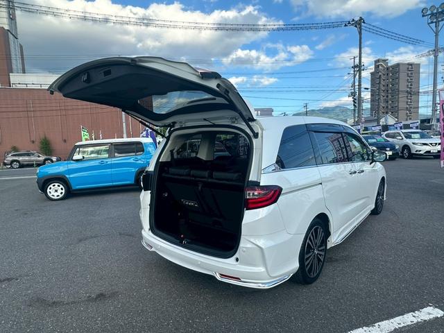 オデッセイ アブソルート・ＥＸホンダセンシング【フリップダウンモニター】　【両側電動スライドドア＆純正エアロ】【純正８インチフルセグナビ＆バックカメラ＆Ｂｌｕｅｔｏｏｔｈ＆ＣＤ／ＤＶＤ再生】【ＬＥＤヘッドライト＆フォグライト】【電動シート＆ハーフレザーシート】【ドラレコ】（60枚目）