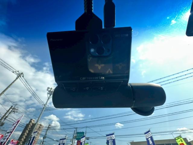 デリカＤ：５ Ｄ　プレミアム【ディーゼル４ＷＤ】　【ロックフォードサウンド】【ＭＫＷ１６インチＡＷ】【デルタフォース１６インチＡＷ】【ＴＧＳマッドフラップ】【純正ＳＤナビ＆ＴＶキット】【サイド・バックカメラ】【クルーズコントロール】【１００Ｖ電源】（28枚目）