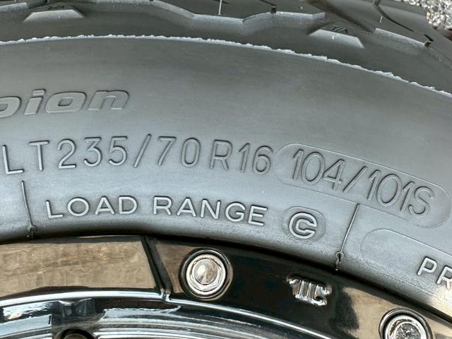 デリカＤ：５ Ｄ　プレミアム【ディーゼル４ＷＤ】　【ロックフォードサウンド】【ＭＫＷ１６インチＡＷ】【デルタフォース１６インチＡＷ】【ＴＧＳマッドフラップ】【純正ＳＤナビ＆ＴＶキット】【サイド・バックカメラ】【クルーズコントロール】【１００Ｖ電源】（31枚目）