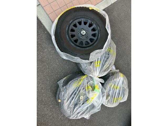 デリカＤ：５ Ｄ　プレミアム【ディーゼル４ＷＤ】　【ロックフォードサウンド】【ＭＫＷ１６インチＡＷ】【デルタフォース１６インチＡＷ】【ＴＧＳマッドフラップ】【純正ＳＤナビ＆ＴＶキット】【サイド・バックカメラ】【クルーズコントロール】【１００Ｖ電源】（33枚目）