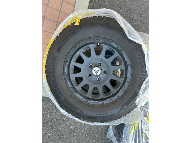 デリカＤ：５ Ｄ　プレミアム【ディーゼル４ＷＤ】　【ロックフォードサウンド】【ＭＫＷ１６インチＡＷ】【デルタフォース１６インチＡＷ】【ＴＧＳマッドフラップ】【純正ＳＤナビ＆ＴＶキット】【サイド・バックカメラ】【クルーズコントロール】【１００Ｖ電源】（34枚目）
