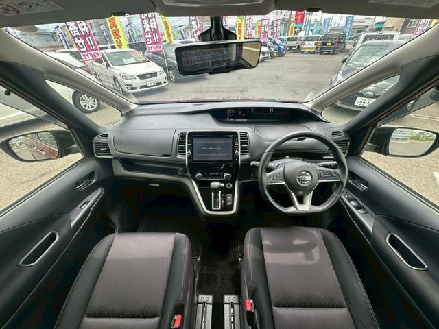 セレナ ハイウェイスター【４ＷＤ】【神奈川仕入】【ツインモニター】　【プロパイロット】【アラウンドビューモニター】【純正９インチナビ／Ｂｌｕｅｔｏｏｔｈ接続可／フルセグ／ブルーレイ】【衝突軽減装置】【純正ドラレコ】【両側電動スライドドア】【ハンズフリースライドドア】（4枚目）