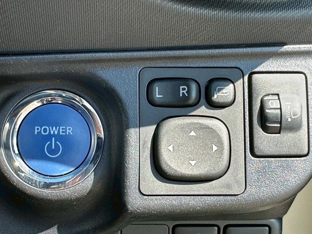 アクア クロスオーバー【法人ワンオーナー禁煙車】　【トヨタセーフティセンサー】【社外エンジンスターター】【純正ナビ＆フルセグ】【Ｂｌｕｅｔｏｏｔｈ接続＆バックカメラ】【２０２２年製夏冬タイヤ有】【ハーフレザーシート】【ビルトインＥＴＣ】（24枚目）