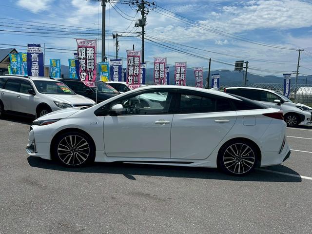 プリウスＰＨＶ Ａ【モデリスタフルエアロ】【寒冷地仕様】　【純正エンジンスターター】【１１型ディスプレイナビ】【衝突軽減＆車線逸脱】【駐車支援】【オートＬＥＤ＆フォグ】【レオニス１８インチＡＷ】【シート／ステアヒーター】【フルセグ＆ＢＴ接続＆バックカメラ】（42枚目）
