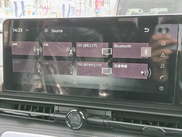 セレナ ハイウェイスターＶ　【４ＷＤ】　登録済未使用車／メーカーオプション１２．３インチナビ＆アラウンドビューモニター＆前後ドライブレコーダー＆フリップダウンモニター／衝突軽減サポート＆レーンアシスト　両側ハンズフリースライドドア（8枚目）