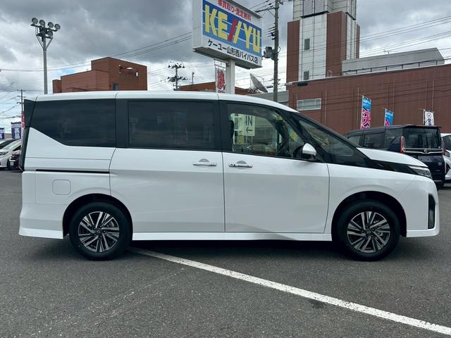 セレナ ハイウェイスターＶ　【４ＷＤ】　登録済未使用車／メーカーオプション１２．３インチナビ＆アラウンドビューモニター＆前後ドライブレコーダー＆フリップダウンモニター／衝突軽減サポート＆レーンアシスト　両側ハンズフリースライドドア（40枚目）