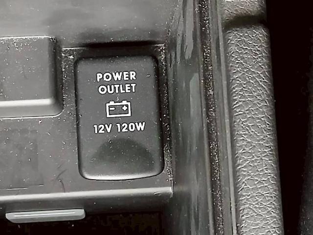 アウトランダーＰＨＥＶ Ｇプレミアムパッケージ【４ＷＤ］　【全方位カメラ】【ＣＡＲＰＬＡＹ対応】　Ｂｌｕｅｔｏｏｔｈオーディオ　バックカメラ　ＵＳＢ接続　ディスプレイオーディオ　ＬＥＤヘッドライト　フォグランプ　追従クルーズコントロール　衝突軽減システム（31枚目）