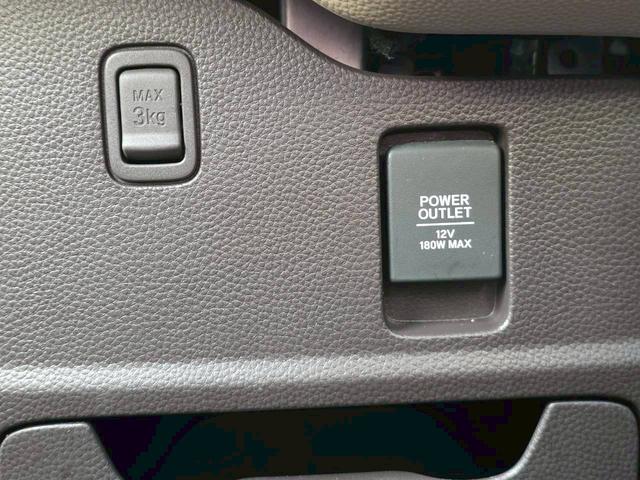 自社の陸運局認証工場を併設!国家資格を持った整備士による整備。ステレオ、エアコン等の走行に関係のない所も不具合箇所があれば修理してご納車致します。