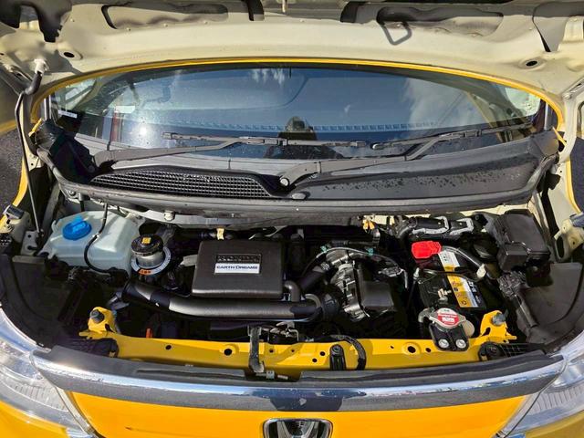 純正オプションはもちろん、社外のナビやフリップダウンモニター、ドライブレコーダー、ETC等、お客様のご希望のオプション取付も可能♪お客様による商品持込み、取付のみの対応もしております♪