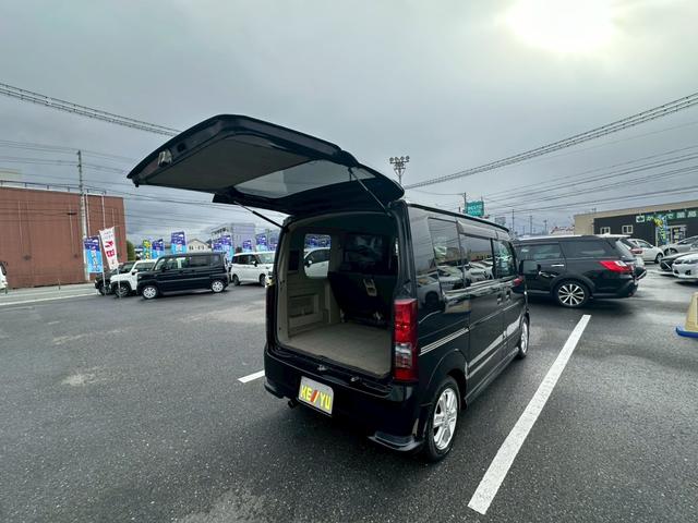 エブリイワゴン ＰＺターボスペシャル　４ＷＤ　両側電動スライドドア　オートステップ　シートヒーター　サイドミラーヒーター　オートエアコン　ＨＩＤヘッドライト　フォグランプ　ミラーウィンカー　電格ミラー　取説　保証書　禁煙車（33枚目）