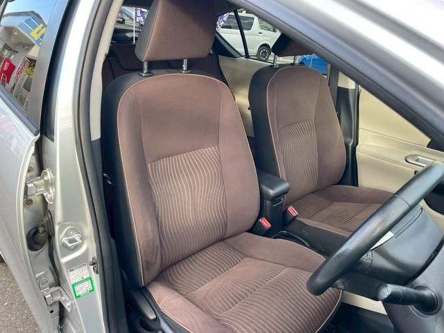 アクア G 禁煙車 純正地デジナビ Bluetoothオーディオ CD再生 AUX接続 LEDヘッドライト オートライト オートエアコン シートヒーター ETC スマートキー&プッシュスタート 取説&保証書(35枚目)
