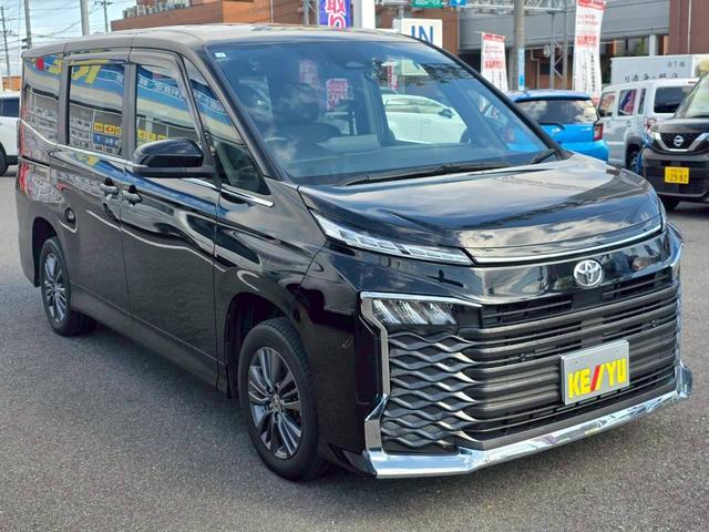 ヴォクシー Ｓ－Ｚ【４ＷＤ】【後期型】【フリップダウンモニター】　【寒冷地仕様】　両側電動スライドドア　純正ディスプレイオーディオ　バックカメラ＆Ｂｌｕｅｔｏｏｔｈ＆ＣＤ／ＤＶＤ再生　ＨＤＭＩ　ＬＥＤライト　シートヒーター　ＥＴＣ２．０（34枚目）