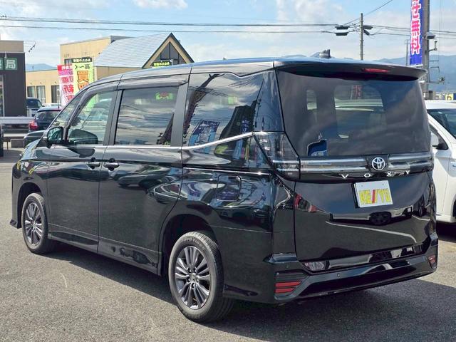 ヴォクシー Ｓ－Ｚ【４ＷＤ】【後期型】【フリップダウンモニター】　【寒冷地仕様】　両側電動スライドドア　純正ディスプレイオーディオ　バックカメラ＆Ｂｌｕｅｔｏｏｔｈ＆ＣＤ／ＤＶＤ再生　ＨＤＭＩ　ＬＥＤライト　シートヒーター　ＥＴＣ２．０（37枚目）