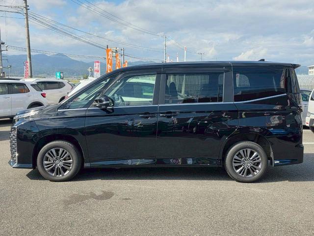 ヴォクシー Ｓ－Ｚ【４ＷＤ】【後期型】【フリップダウンモニター】　【寒冷地仕様】　両側電動スライドドア　純正ディスプレイオーディオ　バックカメラ＆Ｂｌｕｅｔｏｏｔｈ＆ＣＤ／ＤＶＤ再生　ＨＤＭＩ　ＬＥＤライト　シートヒーター　ＥＴＣ２．０（38枚目）