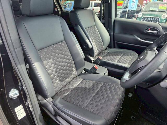 ヴォクシー Ｓ－Ｚ【４ＷＤ】【後期型】【フリップダウンモニター】　【寒冷地仕様】　両側電動スライドドア　純正ディスプレイオーディオ　バックカメラ＆Ｂｌｕｅｔｏｏｔｈ＆ＣＤ／ＤＶＤ再生　ＨＤＭＩ　ＬＥＤライト　シートヒーター　ＥＴＣ２．０（41枚目）