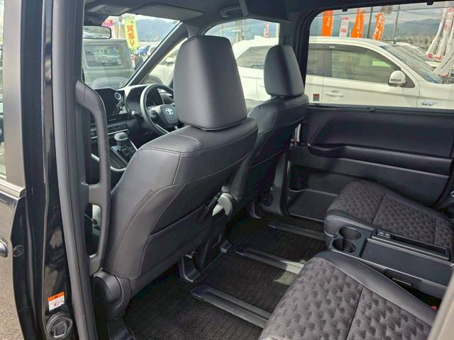 ヴォクシー Ｓ－Ｚ【４ＷＤ】【後期型】【フリップダウンモニター】　【寒冷地仕様】　両側電動スライドドア　純正ディスプレイオーディオ　バックカメラ＆Ｂｌｕｅｔｏｏｔｈ＆ＣＤ／ＤＶＤ再生　ＨＤＭＩ　ＬＥＤライト　シートヒーター　ＥＴＣ２．０（48枚目）