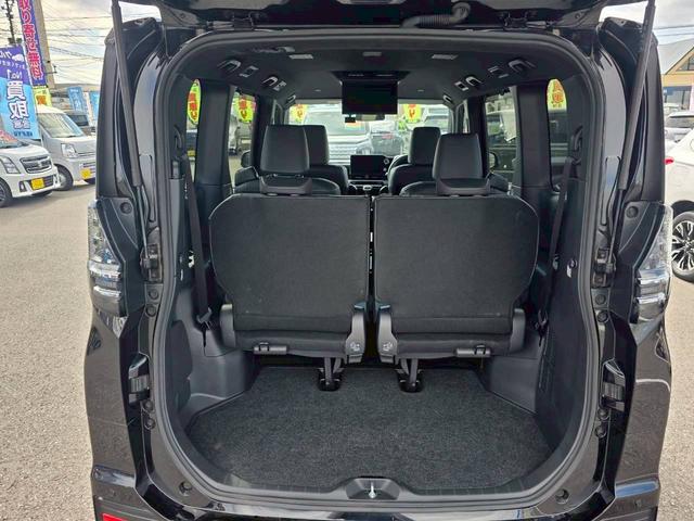 ヴォクシー Ｓ－Ｚ【４ＷＤ】【後期型】【フリップダウンモニター】　【寒冷地仕様】　両側電動スライドドア　純正ディスプレイオーディオ　バックカメラ＆Ｂｌｕｅｔｏｏｔｈ＆ＣＤ／ＤＶＤ再生　ＨＤＭＩ　ＬＥＤライト　シートヒーター　ＥＴＣ２．０（49枚目）