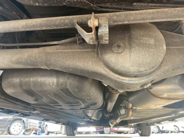 スペーシアカスタム ハイブリッドXS 4WD 両側電動スライドドア エンジンスターター 2列目サーキュレーター ハーフレザーシートヒーター 衝突軽減&車線逸脱警告 コーナーセンサー LEDヘッドライト&フォグライト スマートキースペアキー(5枚目)