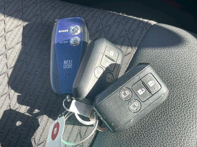 スペーシアカスタム ハイブリッドXS 4WD 両側電動スライドドア エンジンスターター 2列目サーキュレーター ハーフレザーシートヒーター 衝突軽減&車線逸脱警告 コーナーセンサー LEDヘッドライト&フォグライト スマートキースペアキー(22枚目)