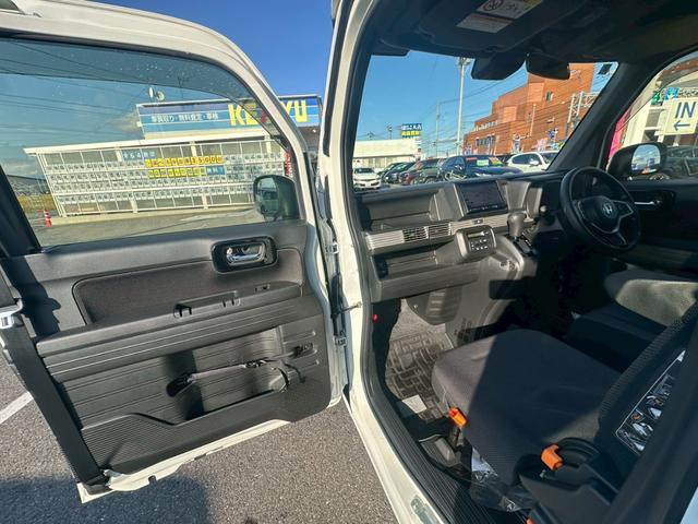 Ｎ－ＶＡＮ＋スタイル ファン・ターボ【オートマ４ＷＤ禁煙車】　【８型ナビ／フルセグ／ＢＴ接続／バックカメラ】【追従クルーズコントロール】【コーナーセンサー】【オートＬＥＤ／フォグ】【スマートキー／プッシュスタート】【スペアキー】【横滑り防止】【ＥＴＣ】（43枚目）