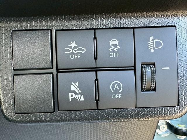 タント ファンクロスターボ　届出済未使用車　新品ナビ取付　両側電動スライドドア　バックカメラ　Ｂｌｕｅｔｏｏｔｈ　ルーフレール　衝突軽減　クルコン　クリアランスソナー　レーンアシスト　アイドリングストップ　シートヒーター　ＥＴＣ（6枚目）