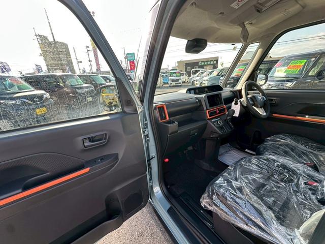 タント ファンクロスターボ　届出済未使用車　新品ナビ取付　両側電動スライドドア　バックカメラ　Ｂｌｕｅｔｏｏｔｈ　ルーフレール　衝突軽減　クルコン　クリアランスソナー　レーンアシスト　アイドリングストップ　シートヒーター　ＥＴＣ（41枚目）