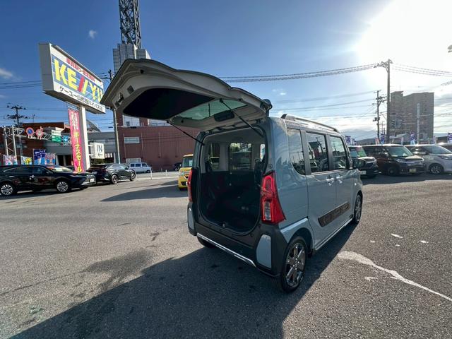 タント ファンクロスターボ　届出済未使用車　新品ナビ取付　両側電動スライドドア　バックカメラ　Ｂｌｕｅｔｏｏｔｈ　ルーフレール　衝突軽減　クルコン　クリアランスソナー　レーンアシスト　アイドリングストップ　シートヒーター　ＥＴＣ（49枚目）