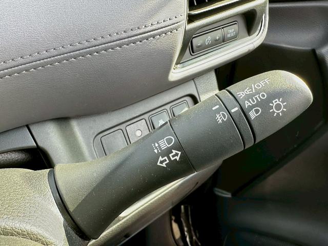 セレナ e-パワー ハイウェイスターV【純正9インチSDナビ】 【アラウンドビューモニター】【フリップダウンモニター】両側電動スライドドア 純正エンジンスターター デジタルインナーミラー ブラインドスポットモニター 追従クルコン ETC2.0(18枚目)