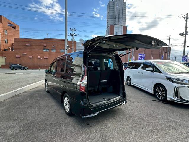 セレナ e-パワー ハイウェイスターV【純正9インチSDナビ】 【アラウンドビューモニター】【フリップダウンモニター】両側電動スライドドア 純正エンジンスターター デジタルインナーミラー ブラインドスポットモニター 追従クルコン ETC2.0(22枚目)