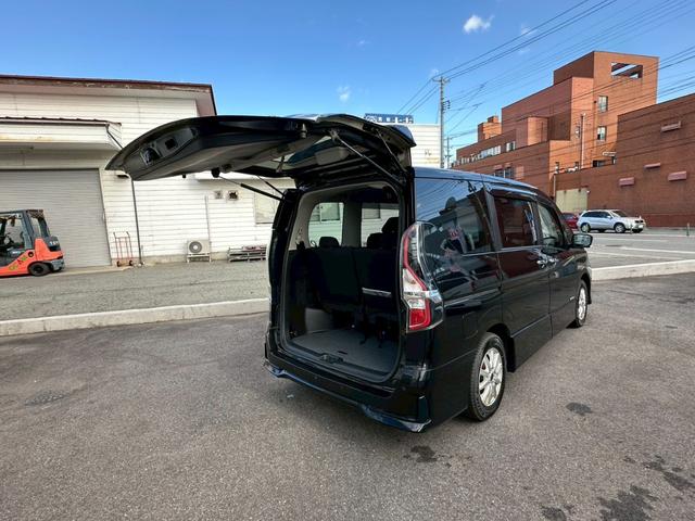 セレナ e-パワー ハイウェイスターV【純正9インチSDナビ】 【アラウンドビューモニター】【フリップダウンモニター】両側電動スライドドア 純正エンジンスターター デジタルインナーミラー ブラインドスポットモニター 追従クルコン ETC2.0(23枚目)