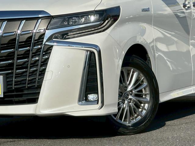 アルファードハイブリッド SR Cパッケージ【4WD】【黒革電動シート】【福井県仕入】 【フリップダウンモニター】【パワーバックドア】【3眼LEDヘッドライト】シートヒーター シートクーラー 純正ディスプレイオーディオ フルセグ バックカメラ ETC ドラレコ ステアヒーター(40枚目)