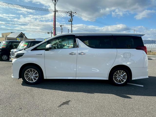 アルファードハイブリッド SR Cパッケージ【4WD】【黒革電動シート】【福井県仕入】 【フリップダウンモニター】【パワーバックドア】【3眼LEDヘッドライト】シートヒーター シートクーラー 純正ディスプレイオーディオ フルセグ バックカメラ ETC ドラレコ ステアヒーター(46枚目)