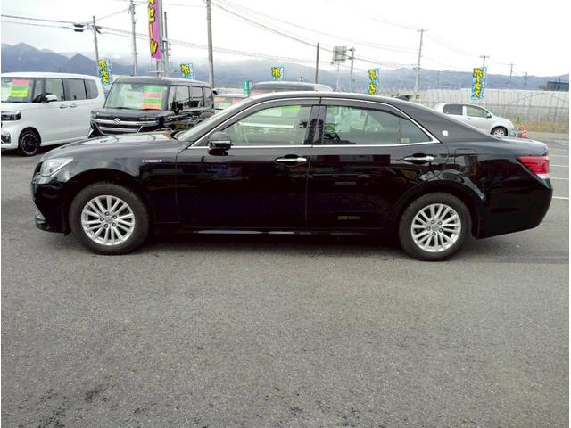 クラウンハイブリッド ロイヤルサルーンG Four【4WD】【夏冬タイヤ付】 【全方位カメラ】【純正フルセグナビ】純正エンスタ Bluetooth CD/DVD再生 ミラーヒーター 追従クルコン ブラインドスポットモニター コーナーセンサー ビルトインETC LEDヘッドライト(27枚目)