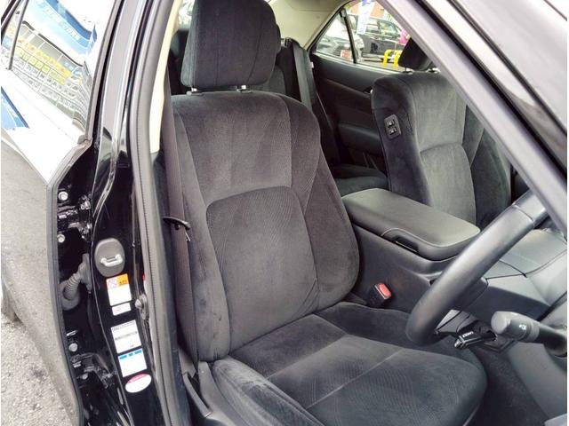 クラウンハイブリッド ロイヤルサルーンG Four【4WD】【夏冬タイヤ付】 【全方位カメラ】【純正フルセグナビ】純正エンスタ Bluetooth CD/DVD再生 ミラーヒーター 追従クルコン ブラインドスポットモニター コーナーセンサー ビルトインETC LEDヘッドライト(29枚目)