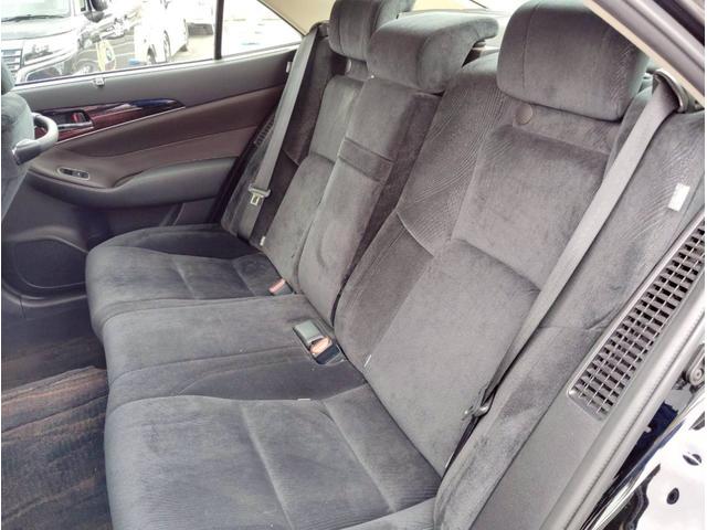 クラウンハイブリッド ロイヤルサルーンG Four【4WD】【夏冬タイヤ付】 【全方位カメラ】【純正フルセグナビ】純正エンスタ Bluetooth CD/DVD再生 ミラーヒーター 追従クルコン ブラインドスポットモニター コーナーセンサー ビルトインETC LEDヘッドライト(35枚目)