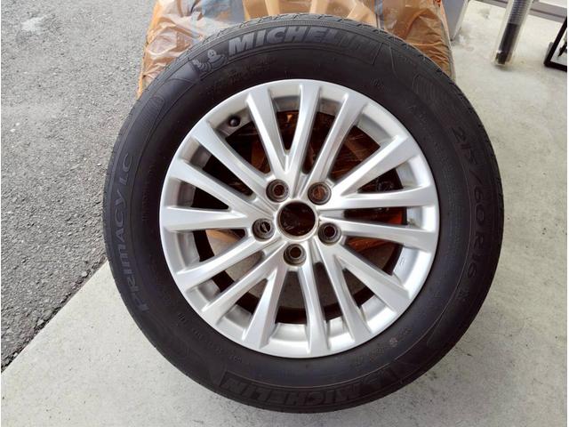 クラウンハイブリッド ロイヤルサルーンG Four【4WD】【夏冬タイヤ付】 【全方位カメラ】【純正フルセグナビ】純正エンスタ Bluetooth CD/DVD再生 ミラーヒーター 追従クルコン ブラインドスポットモニター コーナーセンサー ビルトインETC LEDヘッドライト(47枚目)