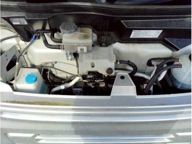 エブリイ PA【切替4WD】【ハイルーフ】【禁煙車】 社外アルミホイール 純正バイザー マット エアコン AM/FMラジオ ヘッドライトレベライザー ABS ダブルエアバック 両側スライドドア(10枚目)