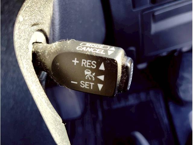 ヴェルファイアハイブリッド ZR【4WD】【兵庫県仕入】【11インチアルバインビックX】 【フリップダウンモニター】【SDナビ】両側電動スライドドア 追従クルコン コーナーセンサー ハーフレザーシート LEDヘッドライト バックカメラ&Bluetooth&CD/DVD(11枚目)