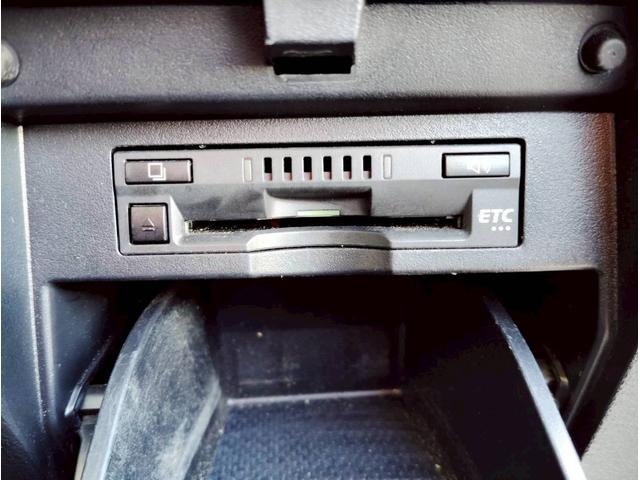 ヴェルファイアハイブリッド ZR【4WD】【兵庫県仕入】【11インチアルバインビックX】 【フリップダウンモニター】【SDナビ】両側電動スライドドア 追従クルコン コーナーセンサー ハーフレザーシート LEDヘッドライト バックカメラ&Bluetooth&CD/DVD(16枚目)