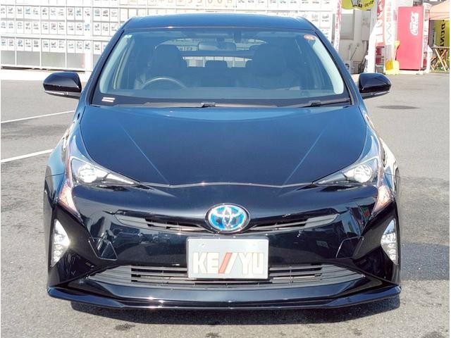 プリウス Sツーリングセレクション【4WD】【走行19.605キロ】 【黒皮シート】【純正9インチSDナビ】【BT接続/バックカメラ/CD/DVD再生/フルセグ/】【電動シート】【シートヒーター】【オートLEDライト】【純正アルミ】【プッシュスタート&スマートキー】(13枚目)