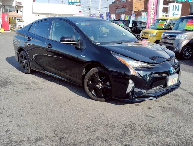 プリウス Sツーリングセレクション【4WD】【走行19.605キロ】 【黒皮シート】【純正9インチSDナビ】【BT接続/バックカメラ/CD/DVD再生/フルセグ/】【電動シート】【シートヒーター】【オートLEDライト】【純正アルミ】【プッシュスタート&スマートキー】(14枚目)