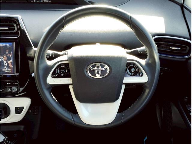 プリウス Sツーリングセレクション【4WD】【走行19.605キロ】 【黒皮シート】【純正9インチSDナビ】【BT接続/バックカメラ/CD/DVD再生/フルセグ/】【電動シート】【シートヒーター】【オートLEDライト】【純正アルミ】【プッシュスタート&スマートキー】(24枚目)